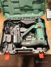 trapano a percussione a batteria 