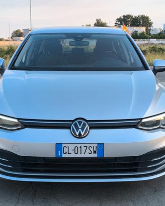 VOLKSWAGEN GOLF 8 2.0 TDI 115cv NAV/LUCI AMBIENT
