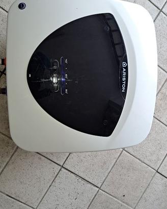Scaldabagno Ariston 30lt a led