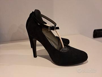 Scarpe eleganti nere in velluto