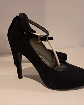 Scarpe eleganti nere in velluto