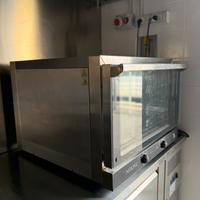 Forno ventilato con umidificatore