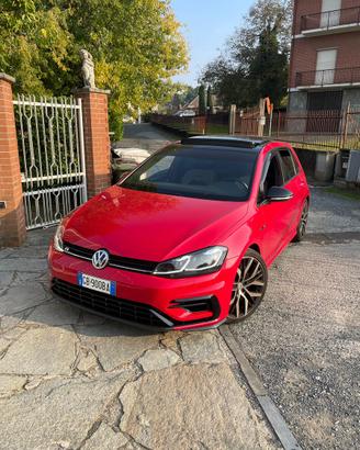 Volkswagen Golf 7R dsg 4 motion 2016
