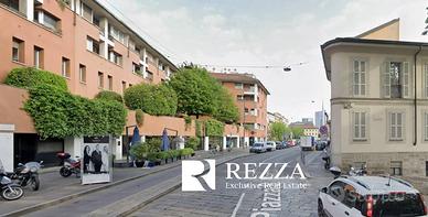 Immobile di 230 m² con più di 5 locali a Milano