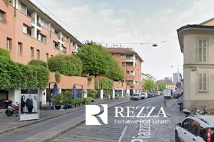 Immobile di 230 m² con più di 5 locali a Milano