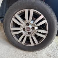 Cerchi R15 fiat punto evo 2010