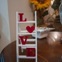 decorazione love a forma di scala 