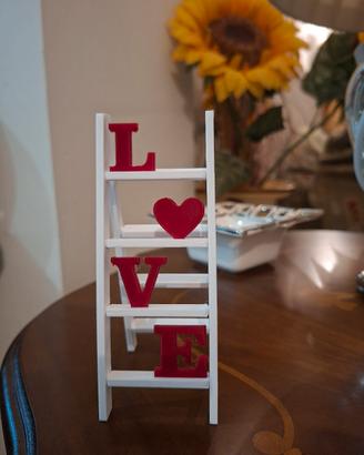 decorazione love a forma di scala 