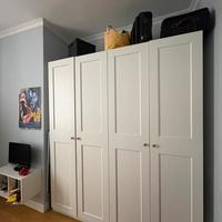 Armadio Ikea a 4 ante bianco e legno