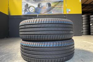 2 Gomme Bridgestone 205/55R19 Estive 85% Residui