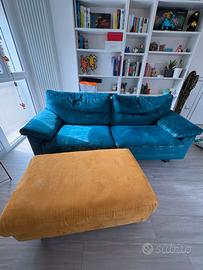 Divano 3 posti e pouf Poltrone e Sofa