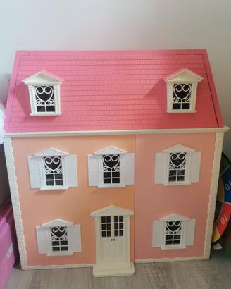 Hello Kitty casa  bambole 