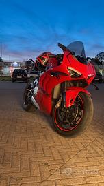 Ducati Panigale V4 2024