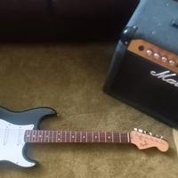 FENDER SQUIER STRATOCASTER BULLET + AMPLY MARSHALL