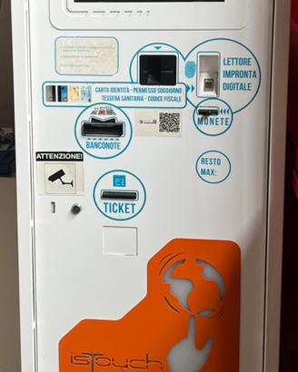 Distributore automatico per sigarette