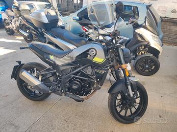 Benelli Leoncino 250