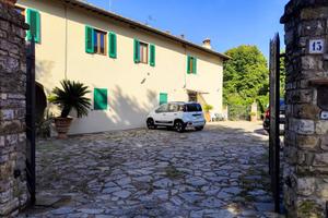 6 LOCALI A BAGNO A RIPOLI