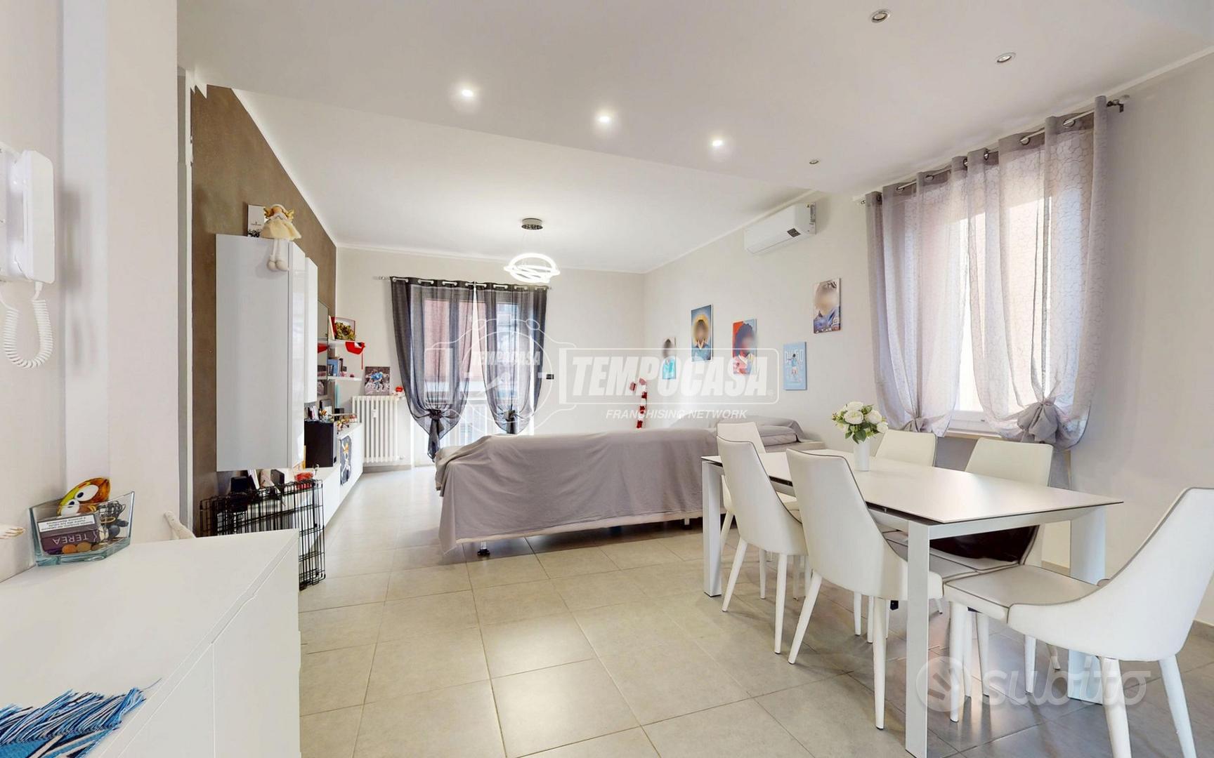 APPARTAMENTO QUADRILOCALE RISTRUTTURATO CON DOPPI - Vista 6