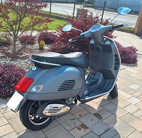 vespa gts 300 i.e. super sport Grigio opaco 2010