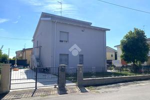 BIFAMILIARE A MIRANDOLA