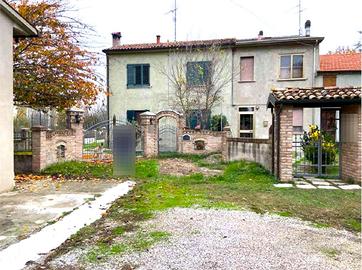 Casa a Bondeno (FE)