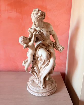 Statua Classica "Donna con Putto e Conchiglia"