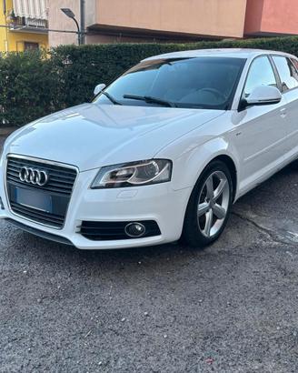 AUDI A3 Sline SPB. 2.0 TDI F.AP. S tronic