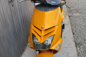 Aprilia Leonardo 150