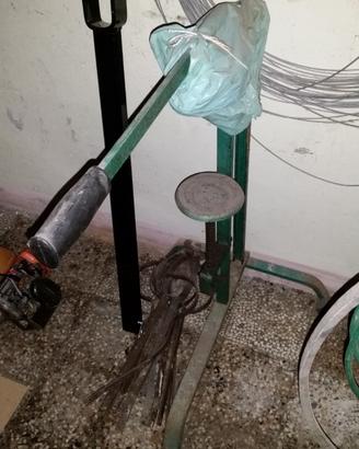 Tappatrice regolabile