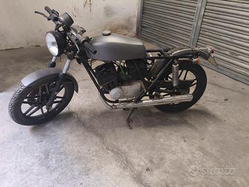 moto Benelli 125