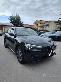 Alfa Stelvio 2.2 AT8Q Super business 190CV