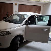 ypsilon golf 1.2