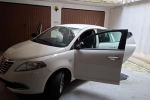 ypsilon golf 1.2