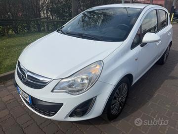 Opel Corsa 1.2 benz 2013 NEOPATENTATI