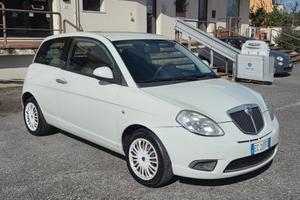 Lancia Ypsilon 1.2 Oro