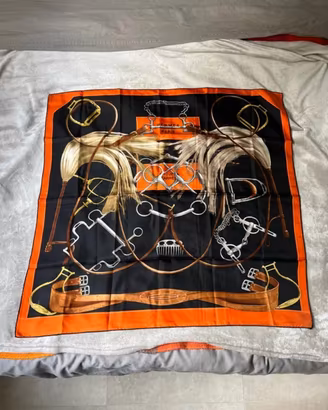 Foulard carrè 90 in seta