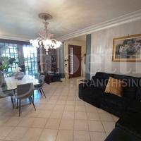 Elegante villa singola [c0718]