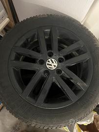 Cerchi in lega VW 16” con gomme termiche kebler