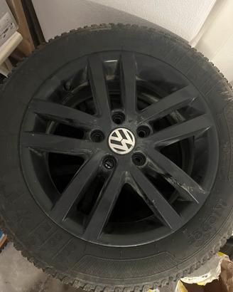 Cerchi in lega VW 16” con gomme termiche kebler