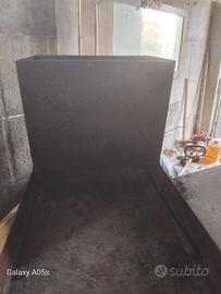 Barbecue a ferro con ruote