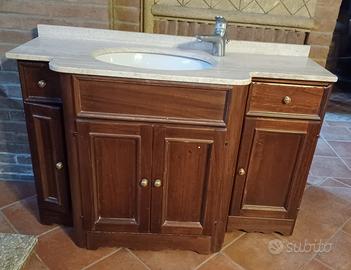 Cucina e vari pezzi d’arredo