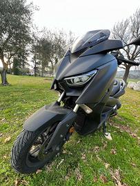 Yamaha Xmax400