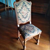 4 SEDIE ANTICHE IMBOTTITE IN LEGNO MASSICCIO