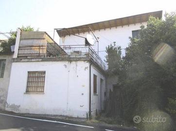 Immobile in asta di 88 m² con 4 locali e box auto 