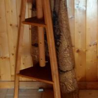 Porta piante o poggia dipinto in legno