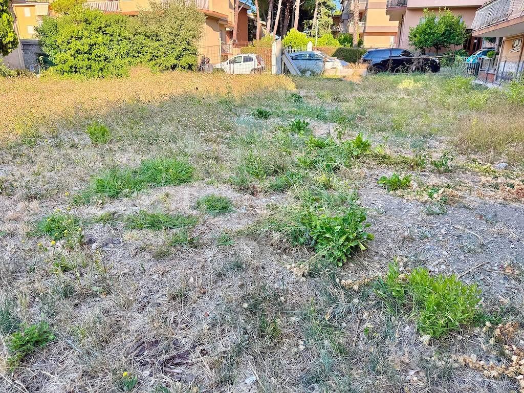 Terreno di 1000 m² a Bordighera - Altro