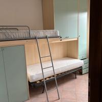 Cameretta con letto a castello