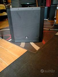 Mackie SRM1850 subwoofer