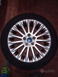  4 Cerchioni originali Ford con pneumatico