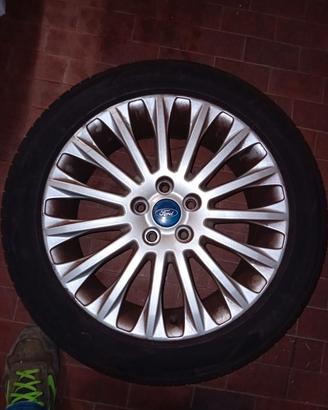  4 Cerchioni originali Ford con pneumatico